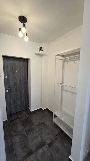 Prima închiriere! Garsonieră modernă, complet renovată - Zona Aleea Barajul Bicaz   Titan (Sector 3) - imagine 2
