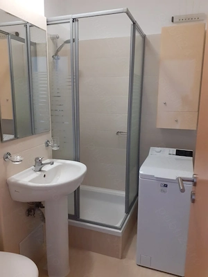Schimb garsoniera cu apartament - imagine 5