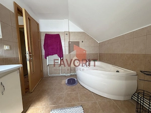 Individuala | 4 camere | Toate utilitatile | Mobilata | Asfalt | - imagine 11