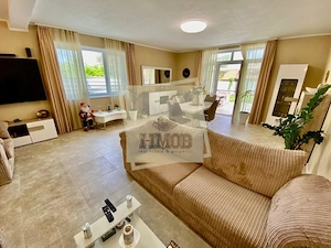 Casa cu 4 camere 3 bai 2 terase si teren 450 mp in zona Parcul Sub Arini - imagine 18