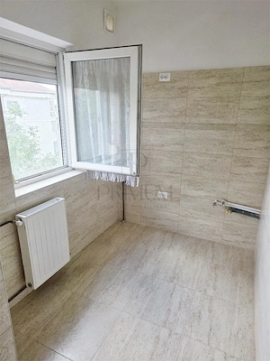 LIPOVEI - 1CAM - RENOVATA -  ZONA LINISTITA - imagine 5
