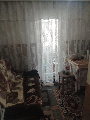 Vind apartament 2 camere decomandat Pitesti - imagine 2
