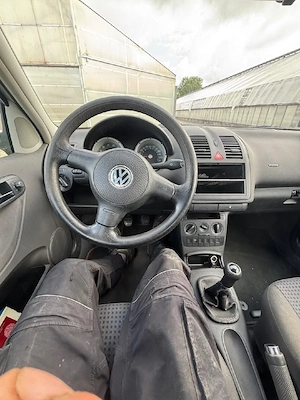 Vând Volkswagen Polo  - imagine 2