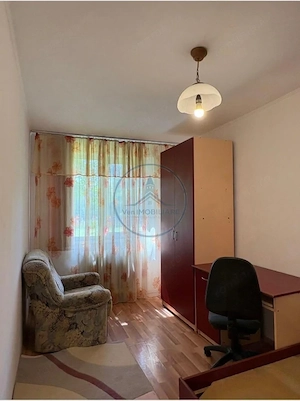 Apartament spațios cu 4 camere de închiriat - imagine 3