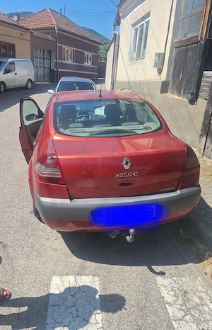 Dezmembrez Renault Megane