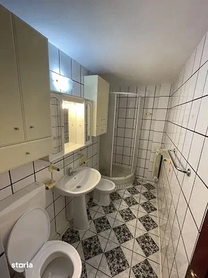 muncii chiar la metrou etaj 3 - imagine 4