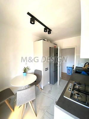 2 camere decomandat  renovat  Mircea cel Batran -Bulevardul Cetatii
