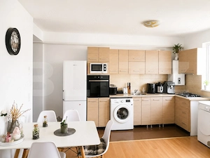 Apartament 3 camere, 75 mp, 2 balcoane - imagine 3