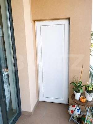 Apartament 3 camere, 75 mp, 2 balcoane - imagine 9