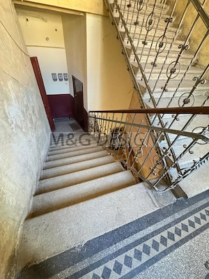 Apart cladire istorica Sinaia etaj 1 cu centrala - imagine 10