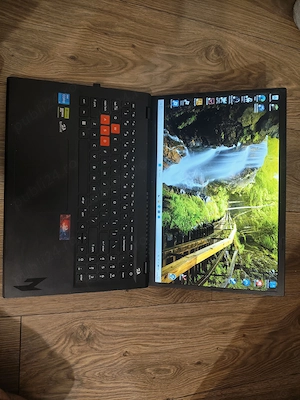 Vând Laptop Gaming Acer Nitro Lite 16 NL16-71G-57M9 