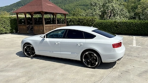 Audi A5 2.0 TDI Sportback   DVD în tetiere | Navigatie - imagine 4
