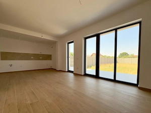 Duplex despartit, FINALIZAT, cu dormitor la parter. Toate utilitatile. - imagine 5