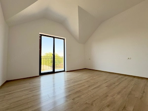 Duplex despartit, FINALIZAT, cu dormitor la parter. Toate utilitatile. - imagine 12