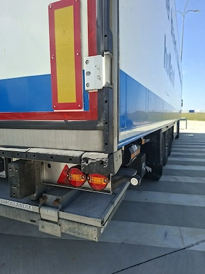 De vanzare lift hidraulic pentru semiremorca si camion - imagine 2