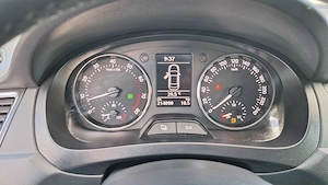 Skoda Rapid 1.2 benzina 105 cp 2014 - imagine 6