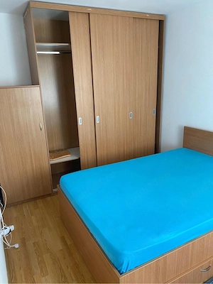 Închiriez apartament cu 3 camere - imagine 7