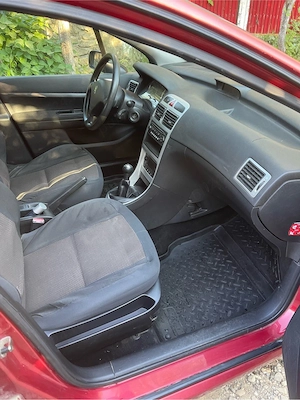 Vând Peugeot 307-1,6 hdi, din 2006 pentru Rabla 2026, perfect funcțională și cu acte la zi. - imagine 4