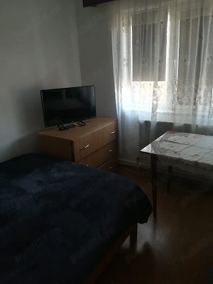 Vand apartament 3 camere decomandat - imagine 2