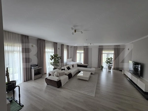 Vila de vanzare, 380 mp, zona Reghin  - imagine 9