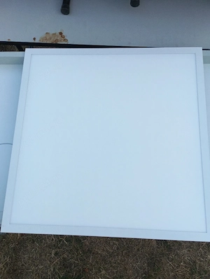 leduri 60 pe 60