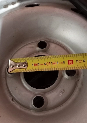 Vând 4 genți 5,5 j 14 echipate cu anvelope 175/65R14 de iarnă . - imagine 8