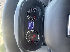 Dacia Duster 1.5 DCI anul 2021 - imagine 5