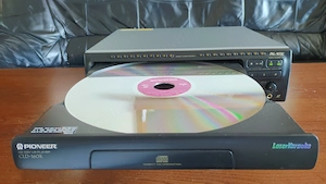 Vand PIONEER CD, DVD laser player CLD-160K, defect.