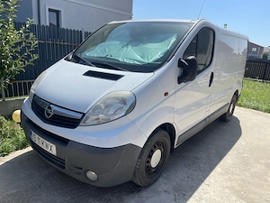 Opel Vivaro 2.0 cdti - imagine 2