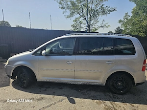Volkswagen Touran  - imagine 2