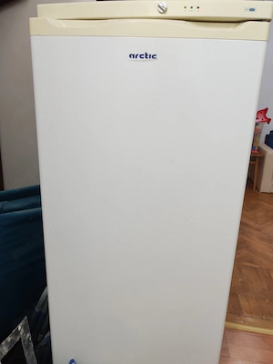 Congelator vertical Arctic