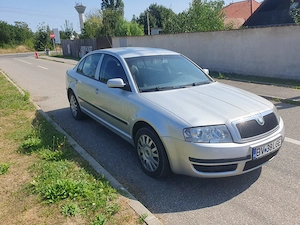Vând Skoda Superb