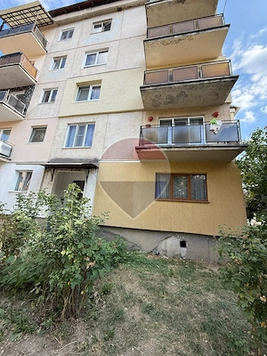 Apartament cu 3 camere de vânzare - imagine 8