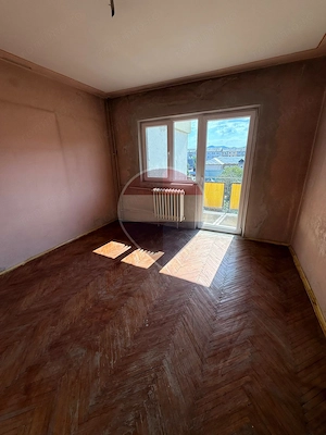 Apartament cu 3 camere de vânzare - imagine 4