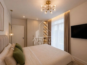 DE VANZARE Apartament 3 camere cu pozitie excelenta si gradina - imagine 4