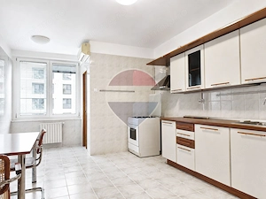 Apartament cu 2 camere semimobilat cu loc de parcare și boxă - imagine 5