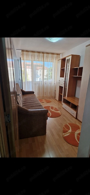Închiriez apartament 2camere  - imagine 5