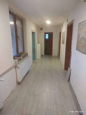 Casă de vânzare în Maciova la 14 km de Caransebeș  - imagine 3