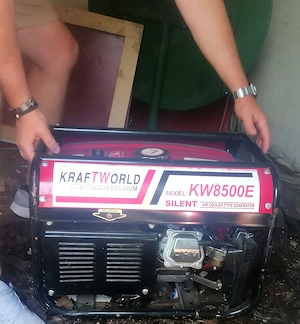 Generator electric NOU pe benzina 4 timpi 