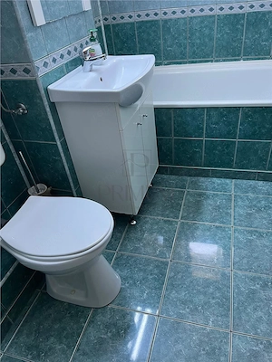 Apartament 3 camere | Zona Fabric | Decomandat | Centrala proprie | 2 Bai | 2 Balcoane - imagine 8