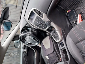 De vânzare opel astra j 1.7 2013 ediție limitata full  - imagine 3