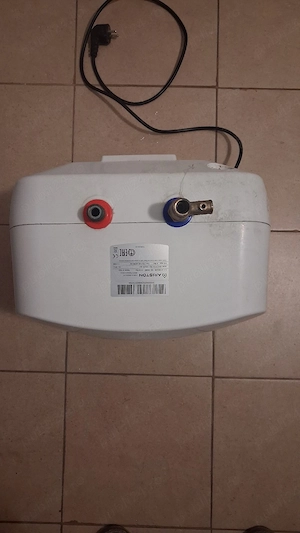 boiler Ariston 10litri