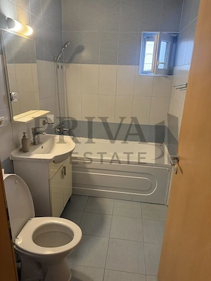 Apartament 2 camere, 38 mp, terasa 14 mp, central Giroc - imagine 6