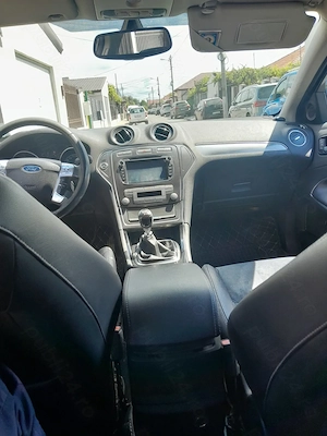 Vând Ford mondeo mk4