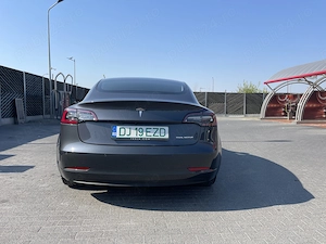 Vând Tesla Model 3, Dual Motor Long Range, cu pompa căldură - imagine 7