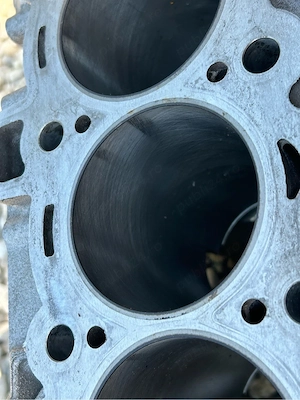 bloc motor jaguar F pace 2.0 D 180 CP - imagine 5