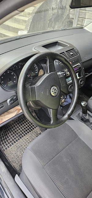 Volkswagen Polo 4 9N31 facelift comfortline, motor 1,4 cm3 pe benzina,an fabricatie 2009 - imagine 7