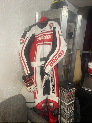 Vand costul piele moto Ducati S M - imagine 5