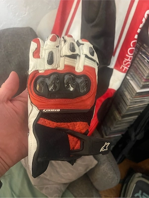 Vand costul piele moto Ducati S M