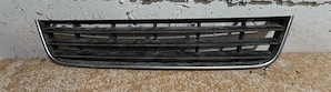 Vând grilă Passat b6 